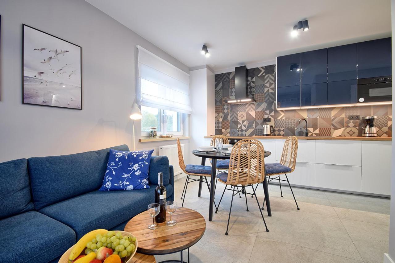 E-Apartament Nad Morzem Apartamentuj Мельно Экстерьер фото