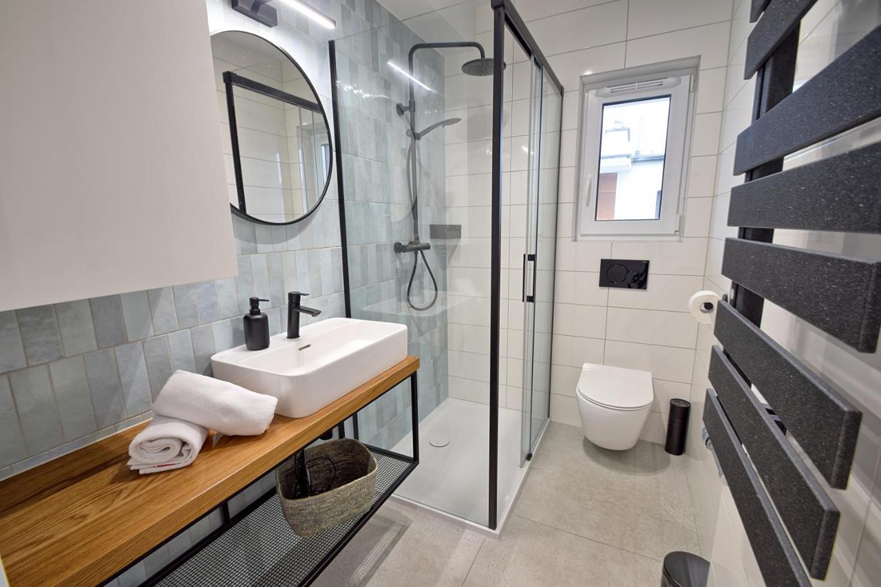 E-Apartament Nad Morzem Apartamentuj Мельно Экстерьер фото